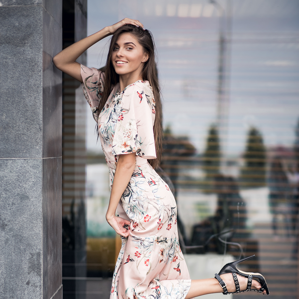 Relaxed Printed Midi Dress
