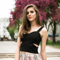 Chic Twist Crop Top